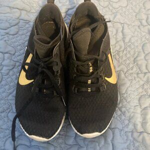 Size 5 - Nike Air Max Bella TR 2 Black Metallic Gold W
